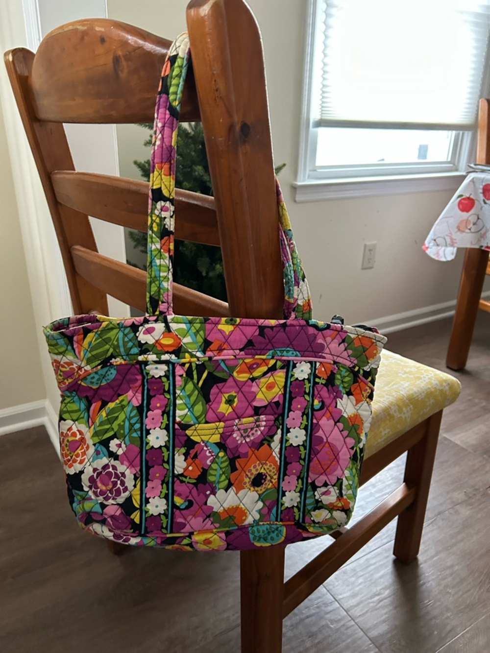 Vera Bradley EUC Quilted Floral Tote Bag in Pink and Multicolor